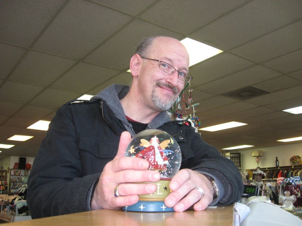 Moorhead poet Kevin Zepper