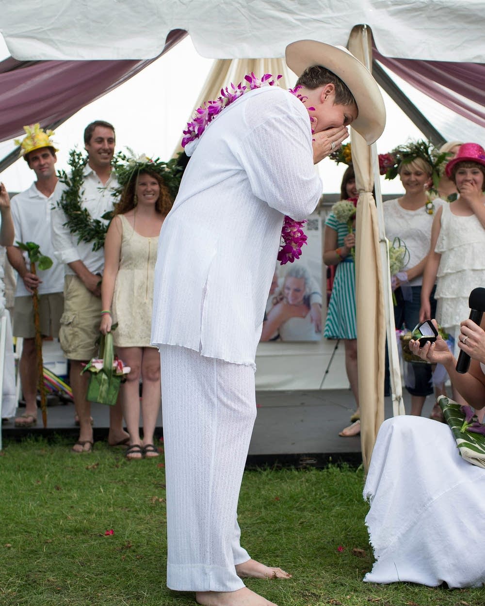 After historic ruling, wedding fever takes hold at Twin Cities Pride | MPR  News, image size:1000x1250