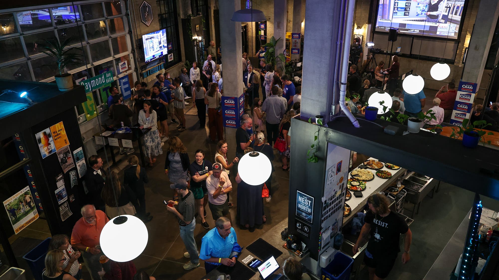 Craig backers flock to brewery to watch Senate results come in