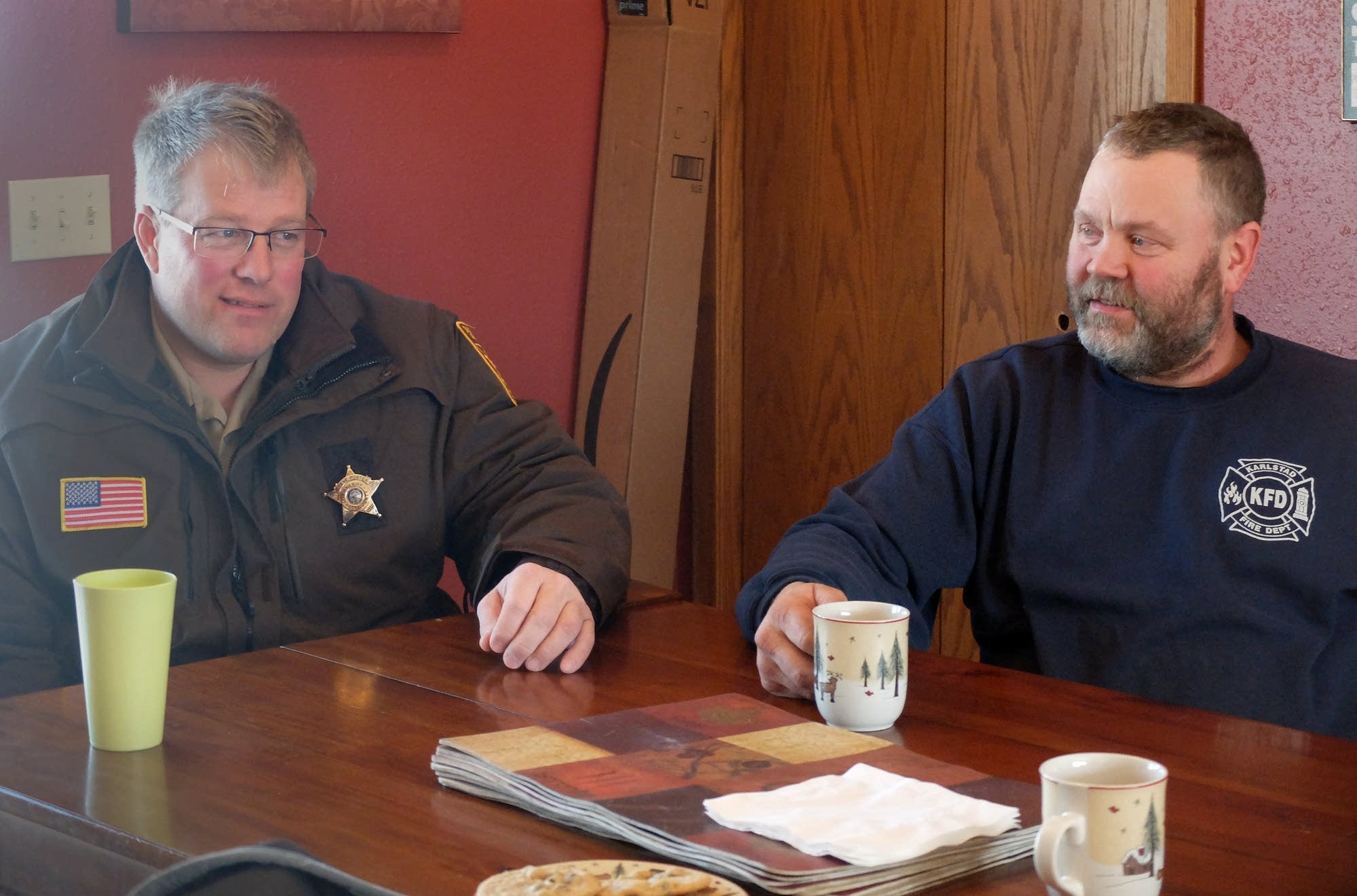 Kittson County Sheriff Steve Porter and rancher Steve Klopp discuss wolves.