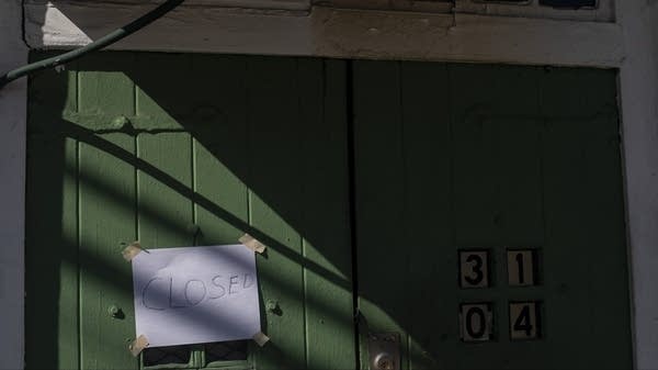 With many bars and restaurants closed or struggling to stay open, there's stiff competition for jobs in the industry. 