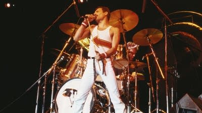 Today in Music History: Queen and Freddie close it out