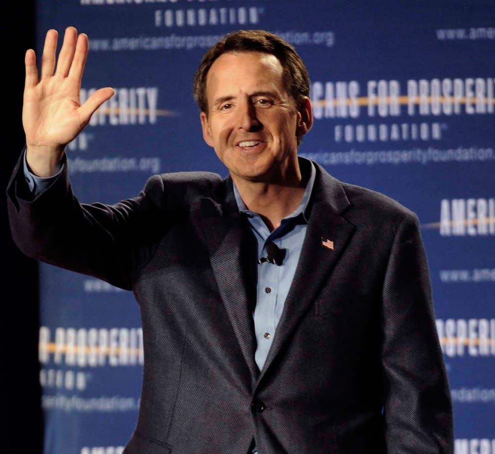 Pawlenty courts conservatives
