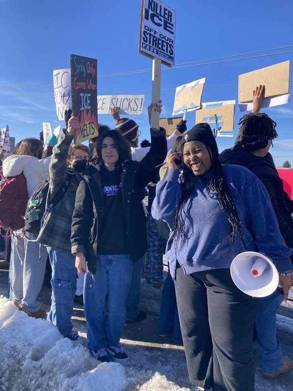 Students protest-3