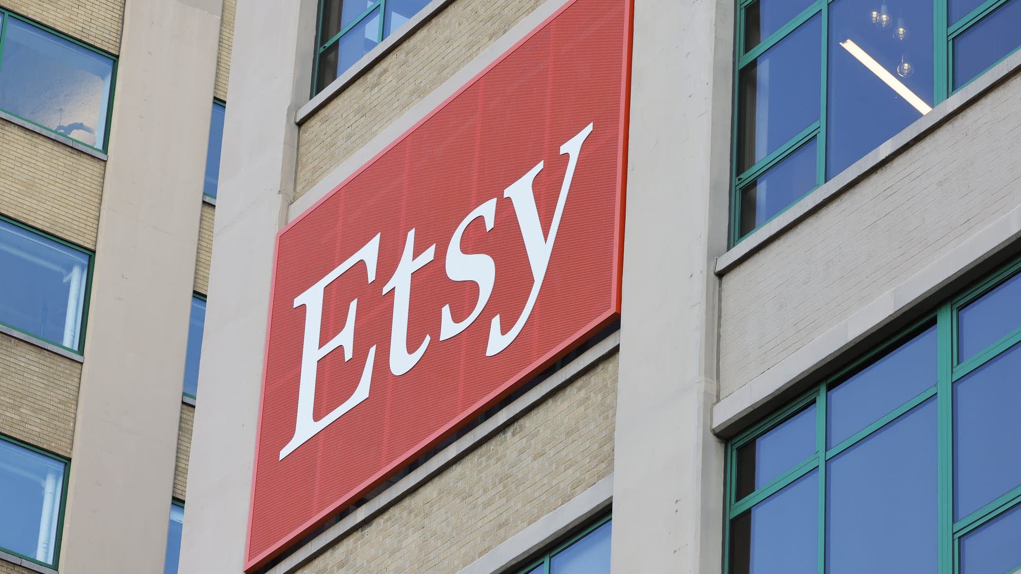The AI slop-ification of Etsy