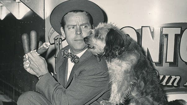 Actor Arthur Lake and Daisy the dog
