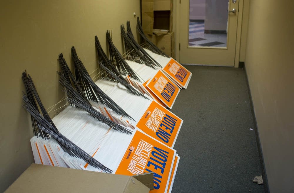 Vote No signs