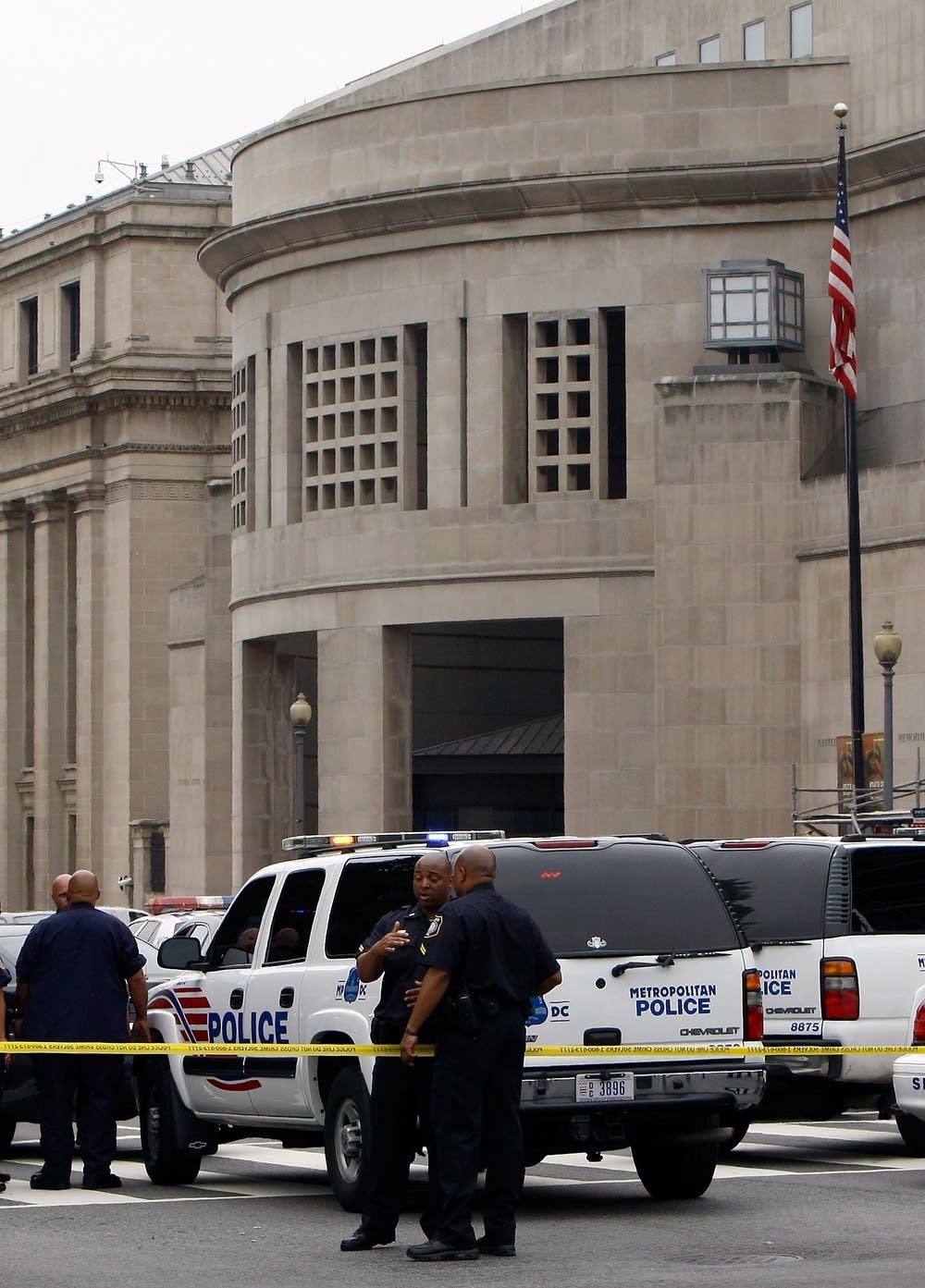 Police guard Holocaust Museum