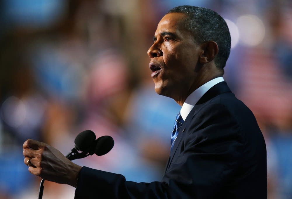 Obama accepts nomination