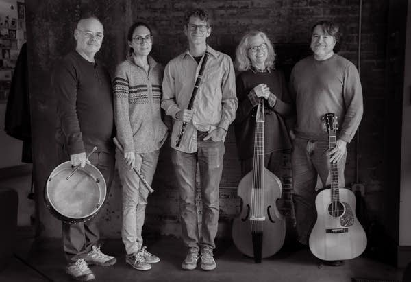 Carolyn Surrick and the Ensemble Galilei explore hope on their latest recording