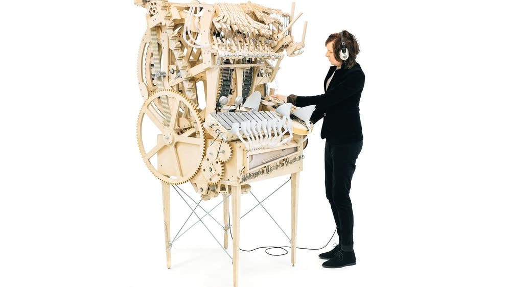 Instrument makes music with 2000 marbles