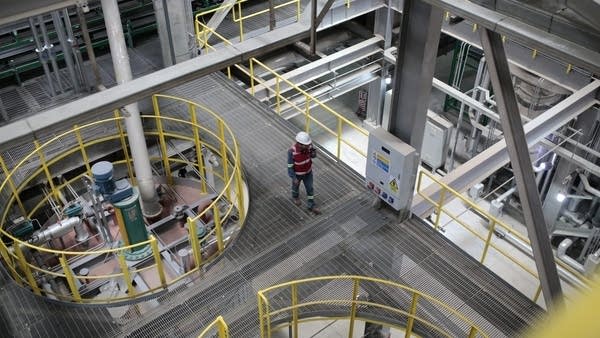 Industrial production rises in November