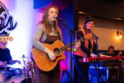 The Twins of Franklin performing