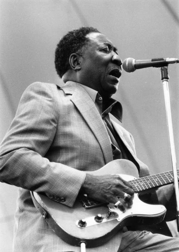 circa 1979:  Seminal American blues singer, songwriter and guitarist McKinley Morganfield, better known as Muddy Waters, one of the most dominant figures of post-war blues and a highly influential musician. His tour of Britain in 1958 was arguably the inspiration for the whole of the British R&B movement.  (Photo by Keystone/Getty Images)