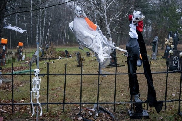 Cool, cloudy weather ahead for Halloween in Minnesota, plus the latest on Hurricane Melissa