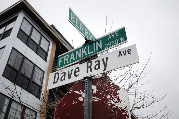 St. Paul officially dedicates Dave Ray Avenue