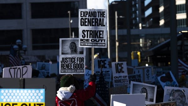 How small businesses navigated the ICE strike