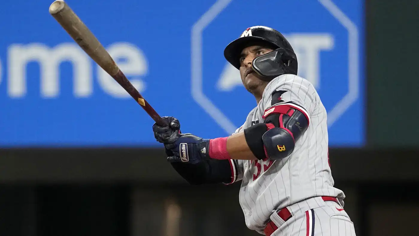 Solano has career-high 4 hits as Twins rally to beat sliding Rangers 9-7 in  10 innings | MPR News