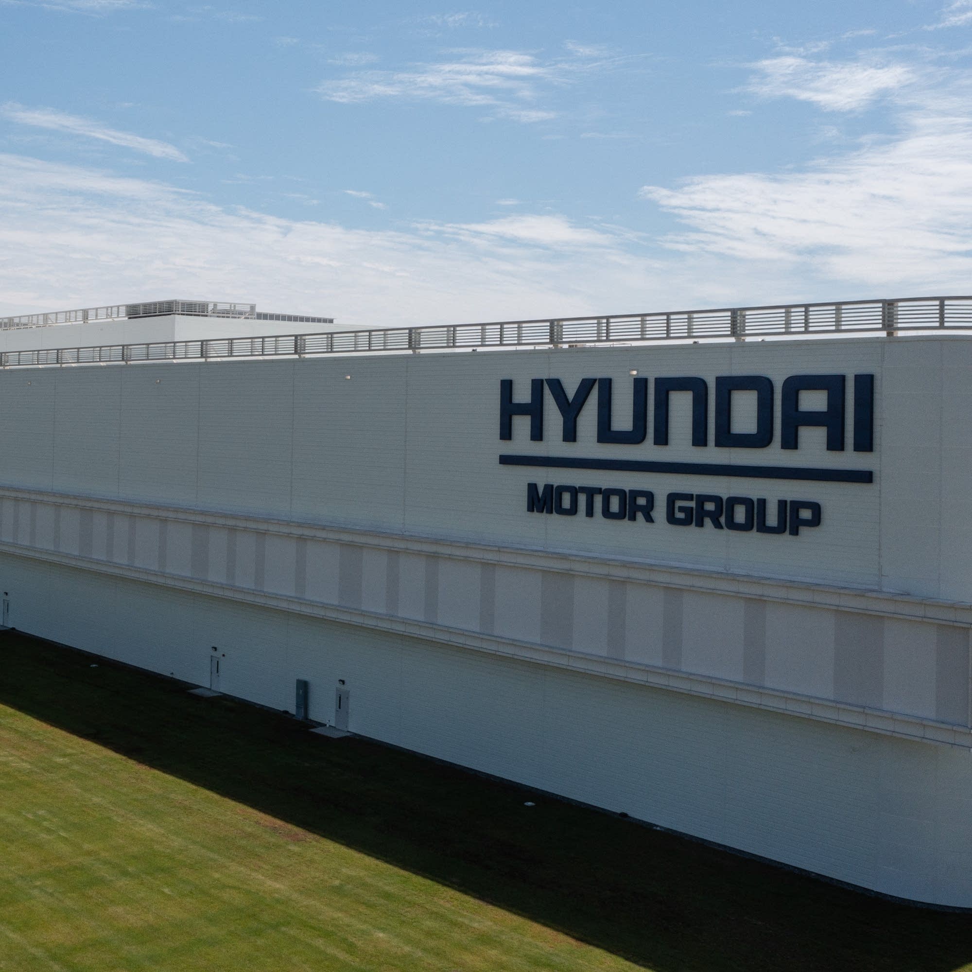 US issues apology for Hyundai immigration raid