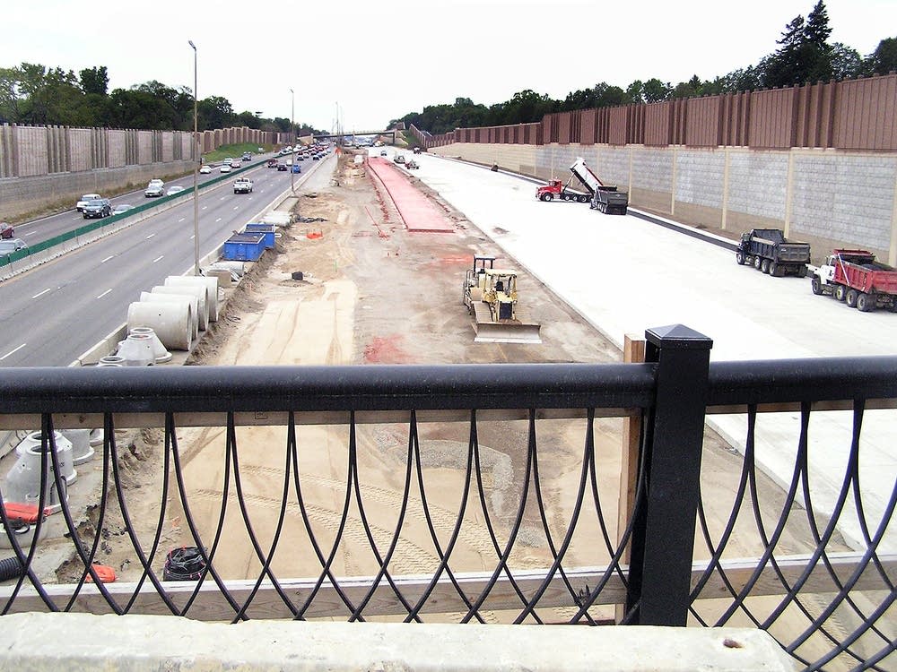 Installing express bus lane