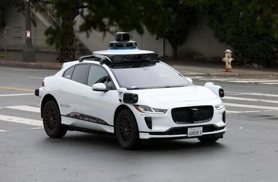Minneapolis City Council to vote on robotaxi regulation Thursday