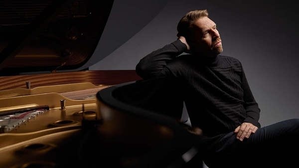 Pianist Leif Ove Andsnes shows his love for Dvorak’s ‘Poetic Tone Pictures’