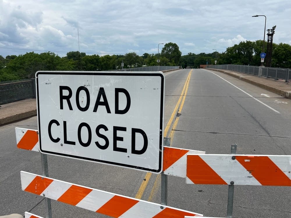 揺らぎ beside サイン入り 廃盤 入手困難 コムドット写真集「BESIDE