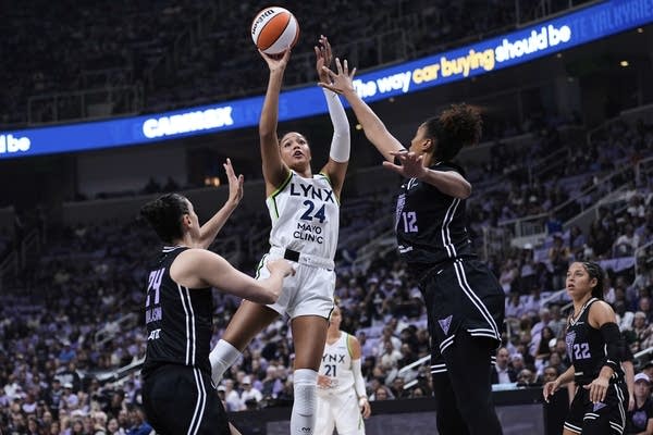 Collier scores 24 points as No. 1 seed Lynx beat Valkyries 75-74 to advance in WNBA playoffs