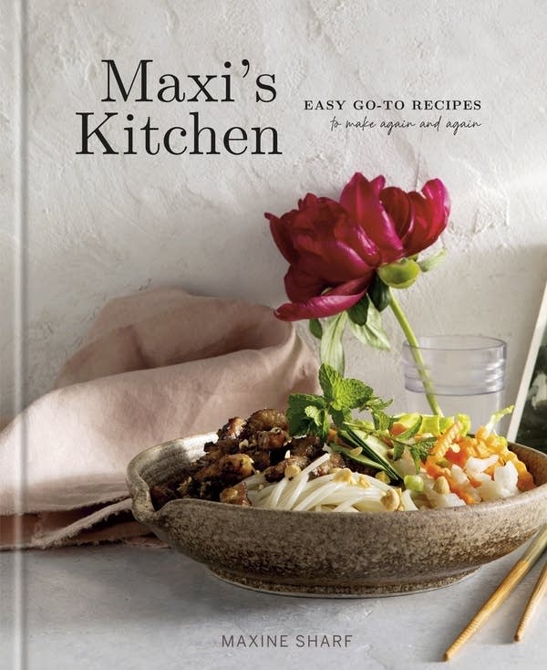 WNK-Maxi's Kitchen book cover