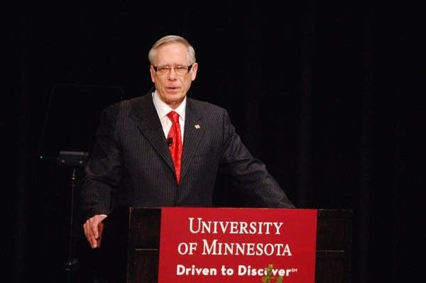 U of M president Robert Bruininks