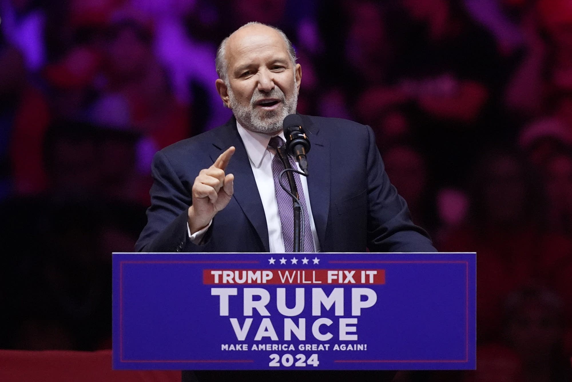 Trump chooses billionaire and key transition adviser Howard