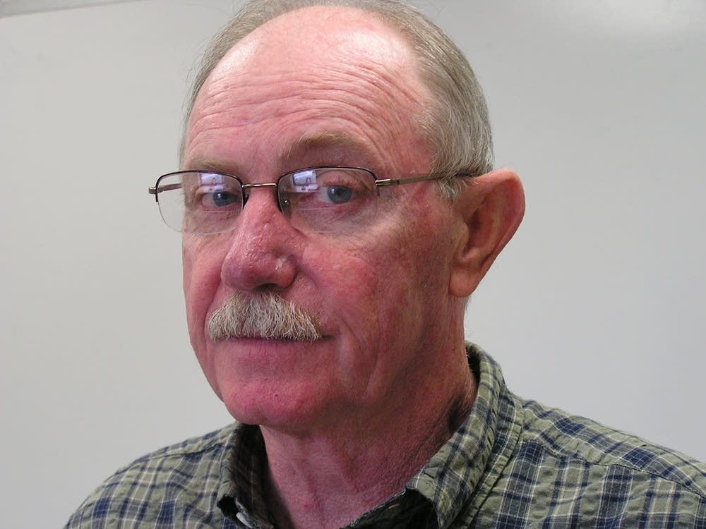 Dennis Hayes