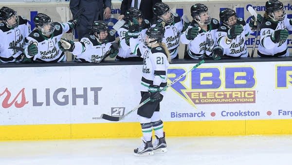 UND cuts women’s hockey program