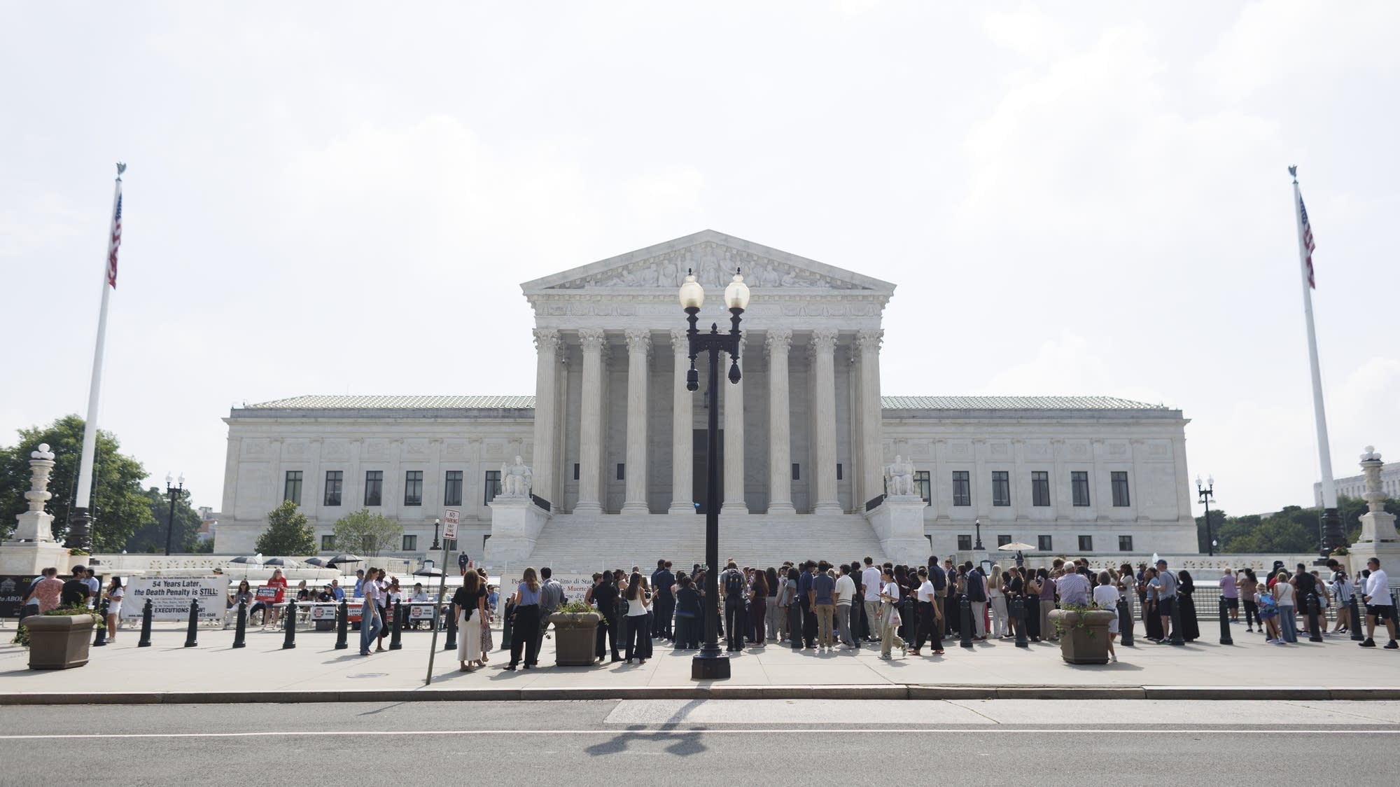 Supreme Court upholds birthright citizenship Supreme Court upholds birthright citizenship