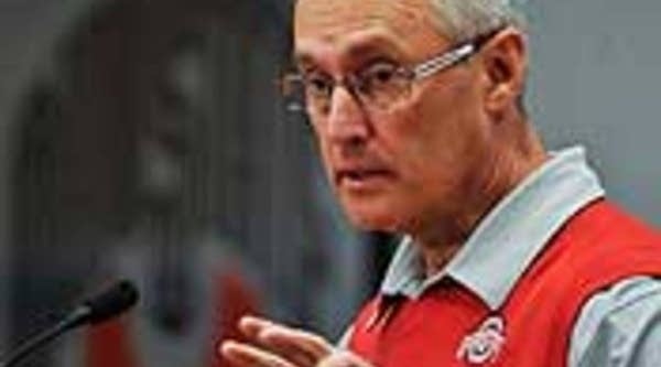 Tressel resigns