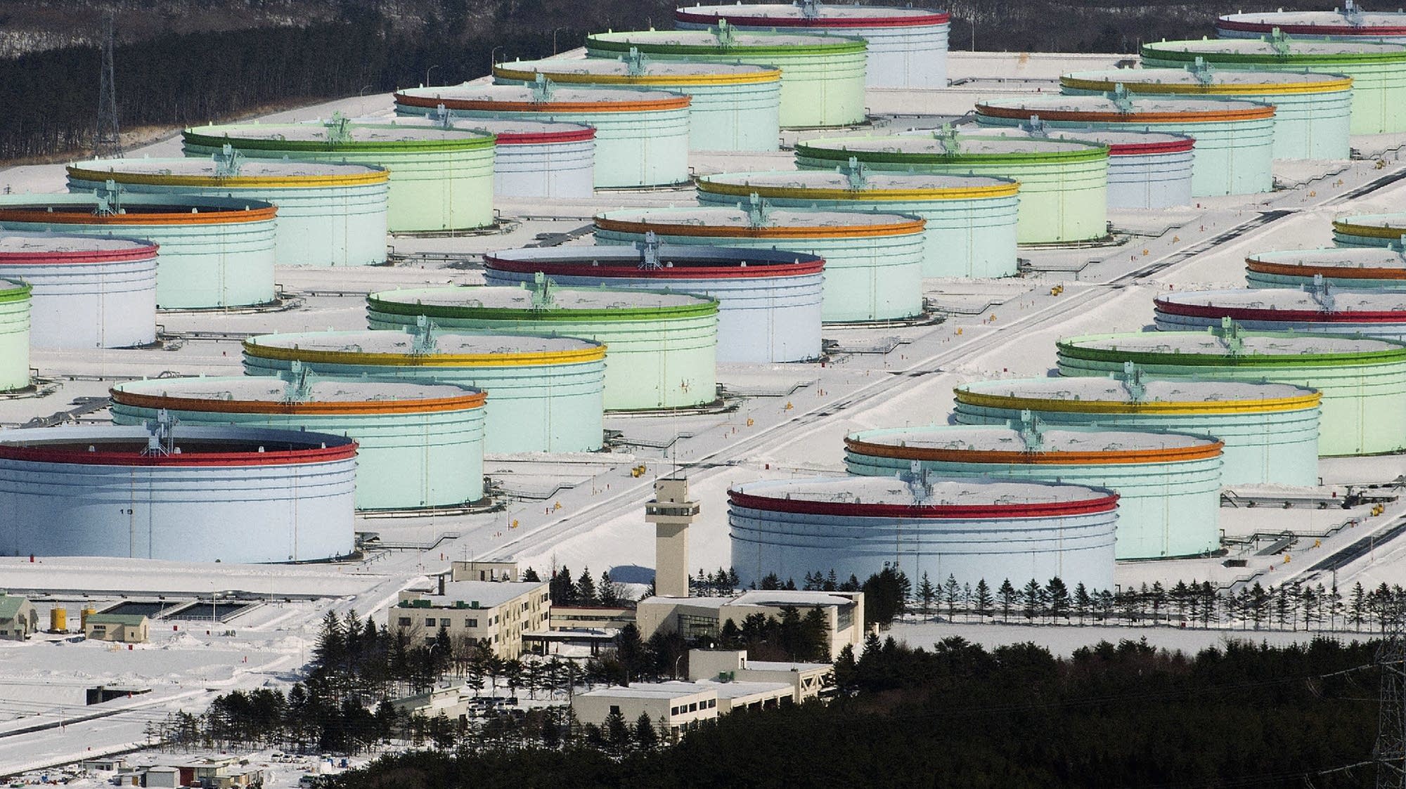 Emergency oil stockpiles are dwindling by roughly 4 million barrels a day