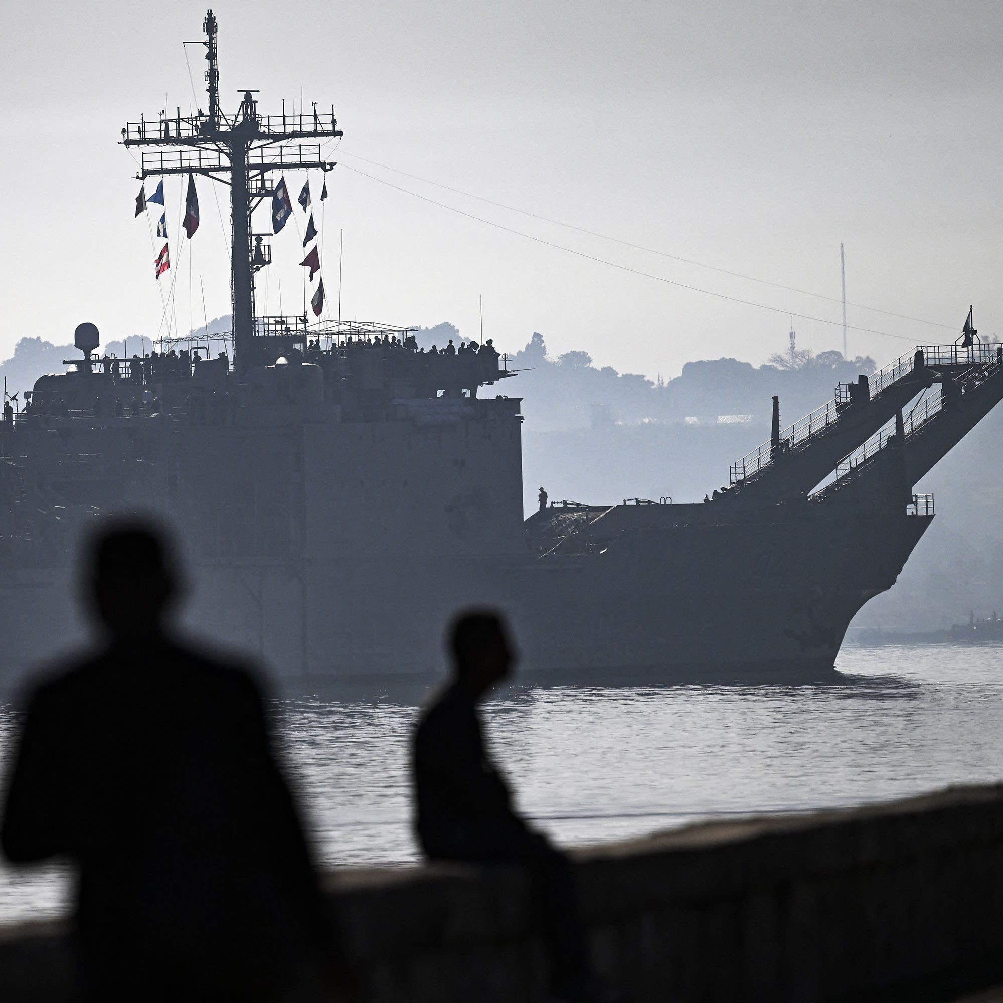 Cuban residents suffer daily power outages