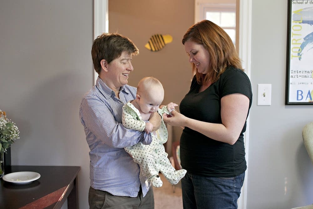 Alex Fogarty, Mara Morken