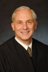 With a justice’s resignation, women may control the MN Supreme Court
