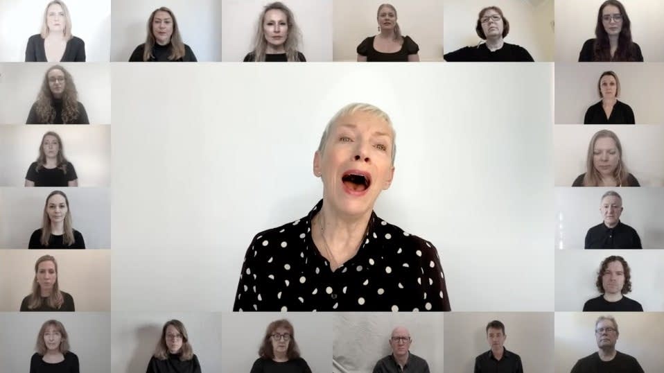 Annie Lennox - Dido's Lament with London City Voices