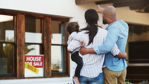 The jobs rebound after the pandemic recession aided Black and Hispanic families’ finances, but lower homeownership rates limited their gains as property values rose.