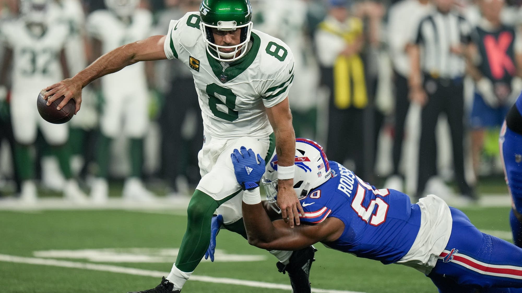Jets QB Aaron Rodgers has torn left Achilles tendon, AP source says. He ...