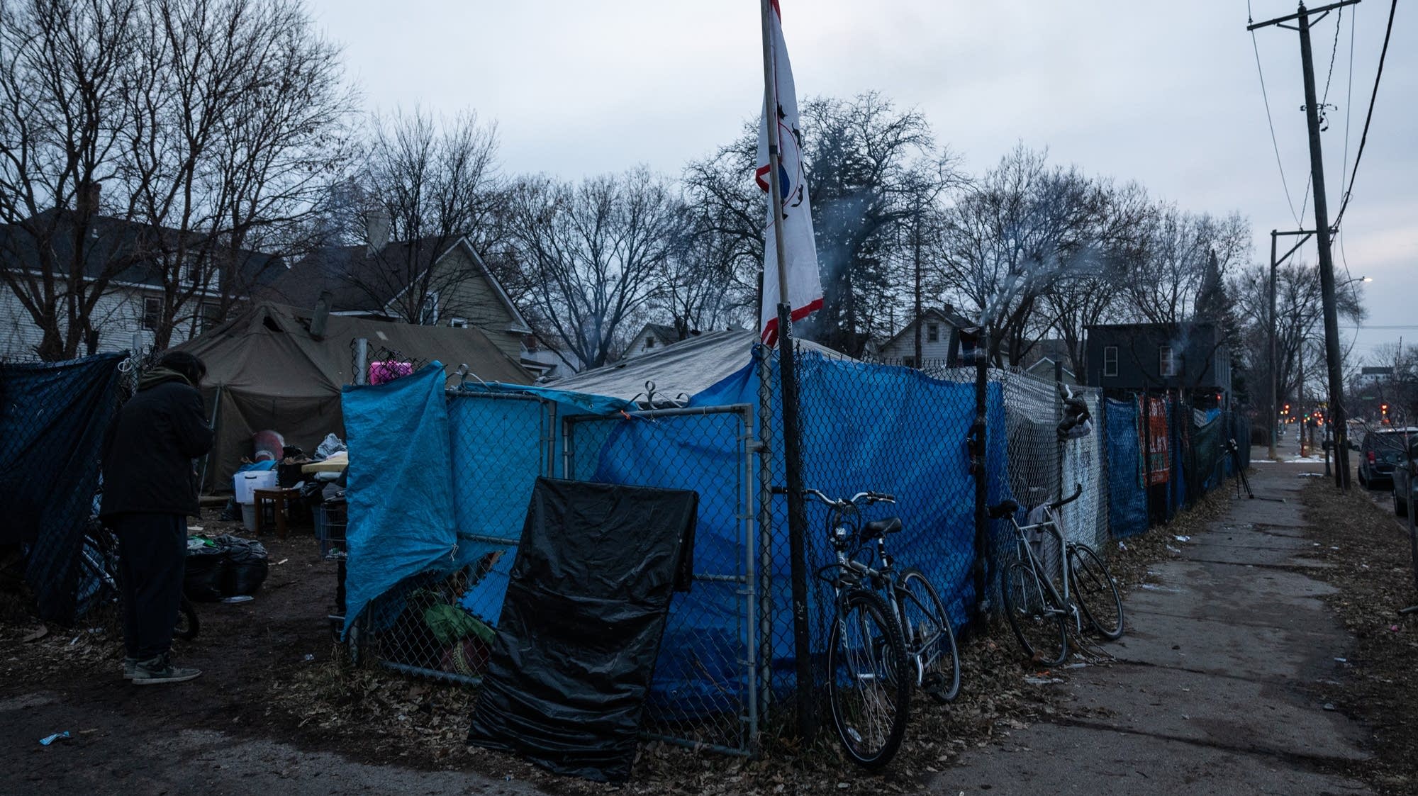 Nenookaasi residents set up temporary camp a few blocks from cleared camp - Vimarsana News