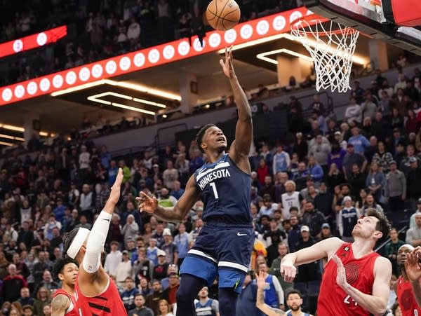 Edwards scores 32, helps Wolves close out Blazers 113-106