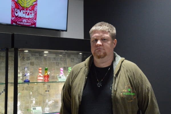 Independent dispensaries drown as recreational cannabis supply shortage drags on