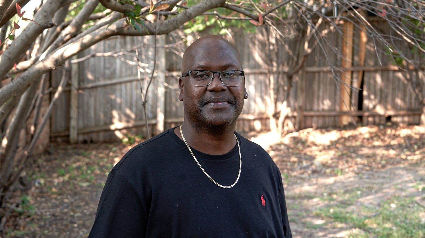 Mississippi to pay Curtis Flowers 500,000 for his decades behind bars