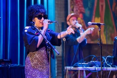 makr an eris performing on stage