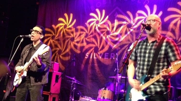 Fred Armisen performing with Bob Mould