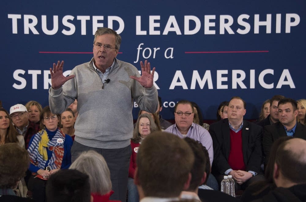 Jeb Bush speaks in Des Moines.