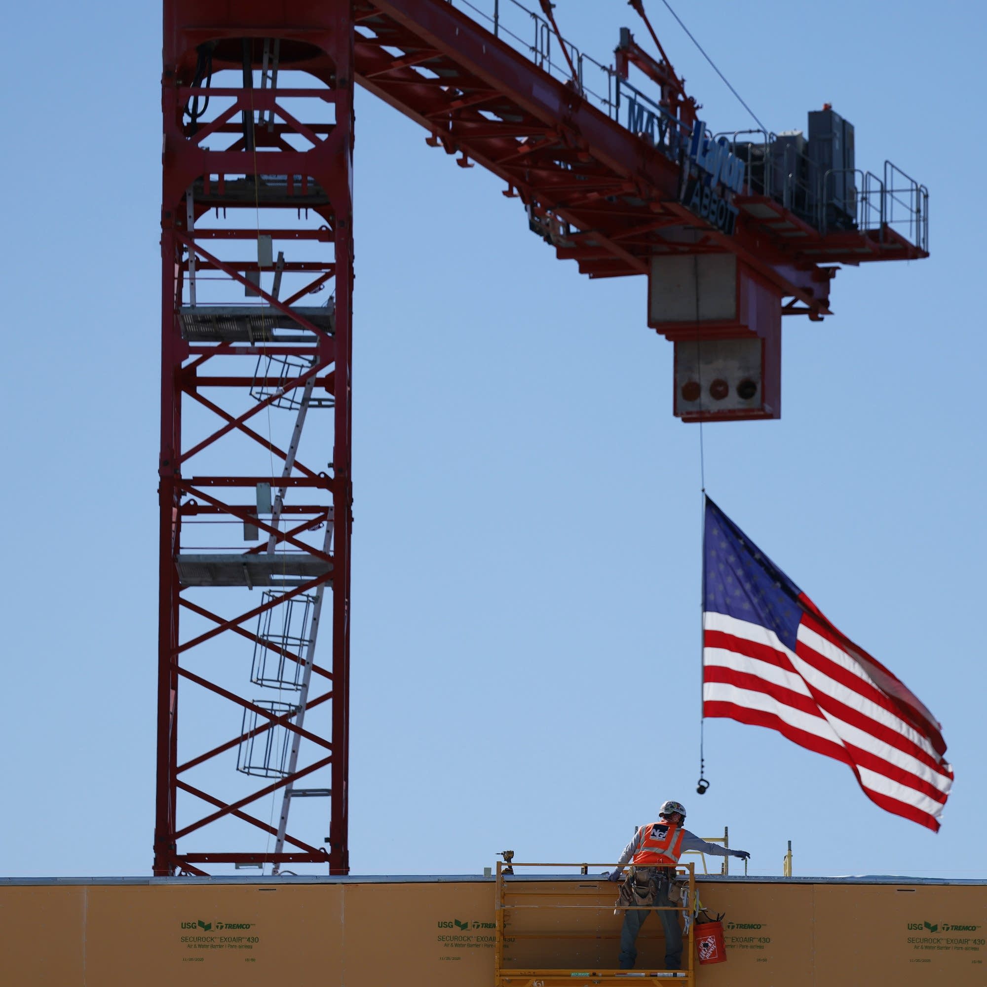 Navigating long-term unemployment Navigating long-term unemployment